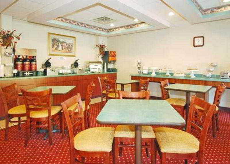诺克斯维尔西 - 法拉格特康福特套房酒店 諾克斯維爾 餐厅 照片
